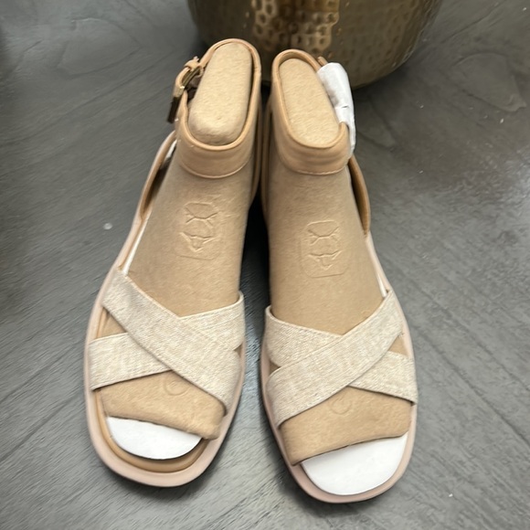 Naturalizer Porcelain Jamila Gladiator Sandal (WIDE) - Picture 3 of 10